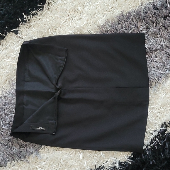 G2000 mini skirt - Picture 2 of 3